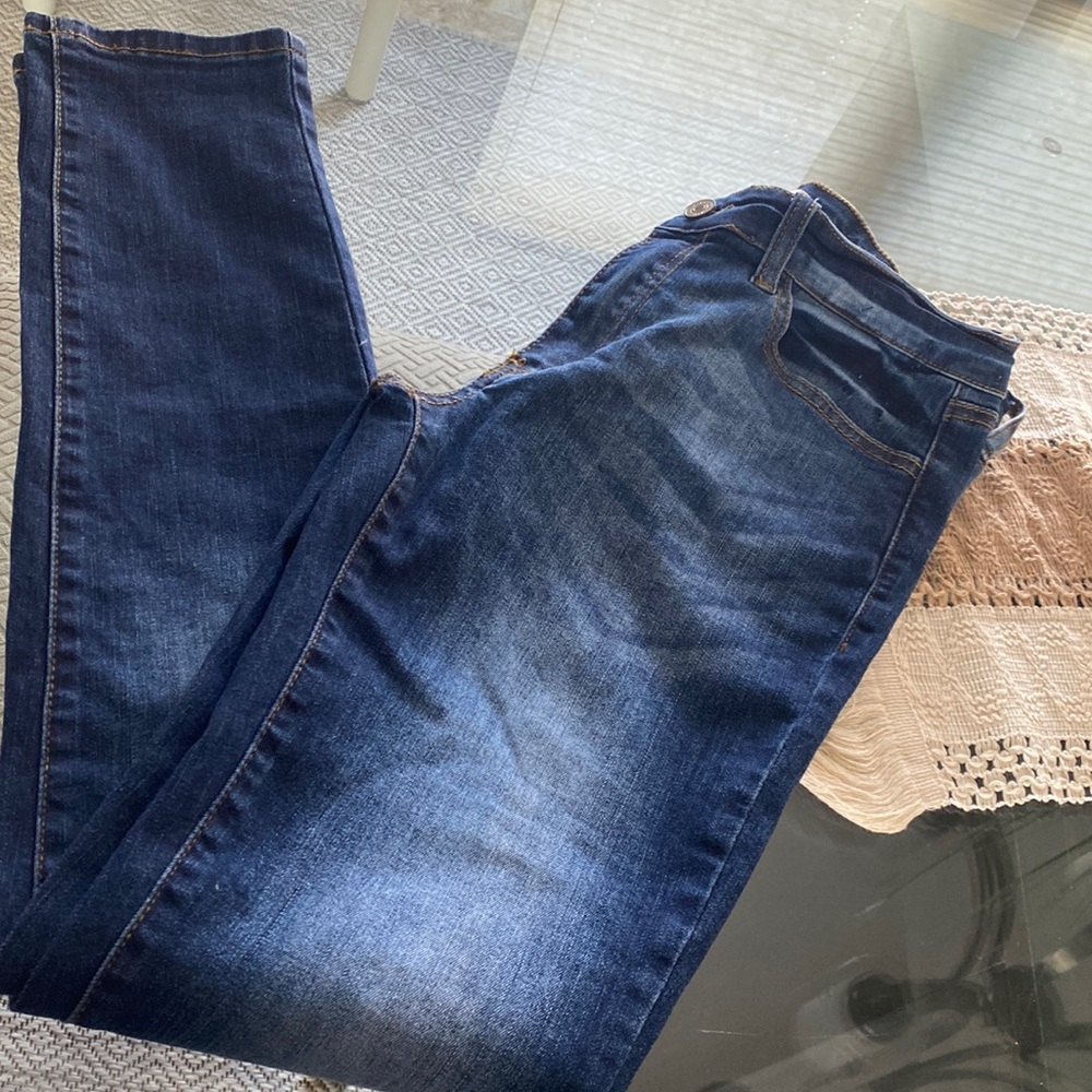 Super cute Kancan jeans